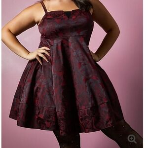 🆕BETSEY JOHNSON FLORAL JACQUARD BABYDOLL DRESS